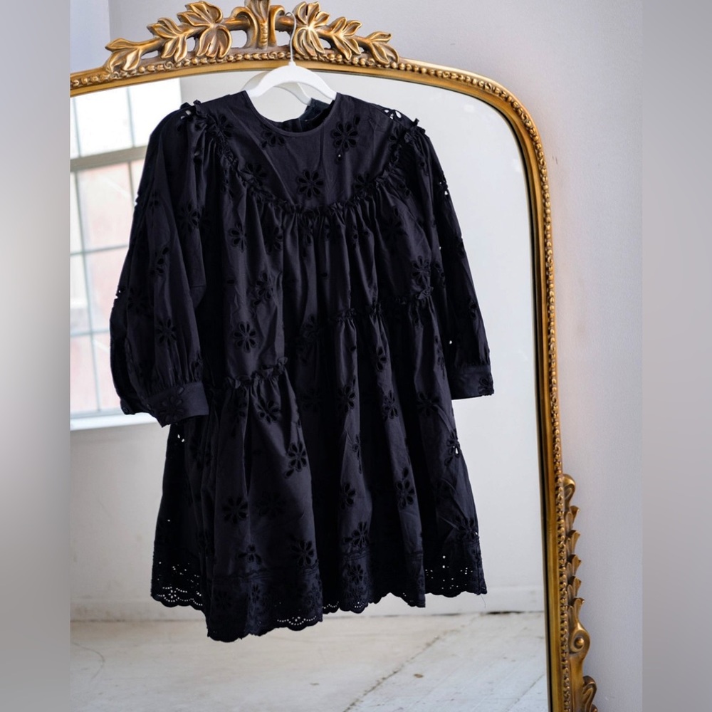 NWT en saison eyelet shift dress